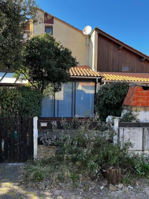 Holiday home Sur Mer, Maison Dans Proche *